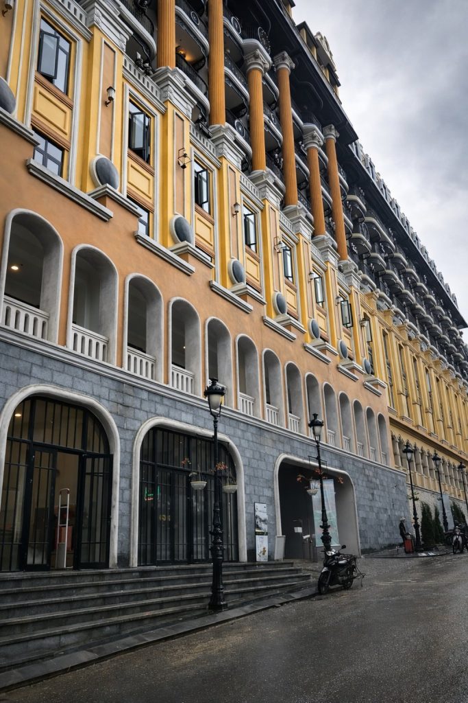 Trang trí mặt tiền Vinpearl Park – Quảng Nam